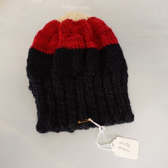 Beanie Hat Adult Wool‎ Black Red Knitted Skull Cozy Slouchy Winter - Picture 1 of 6